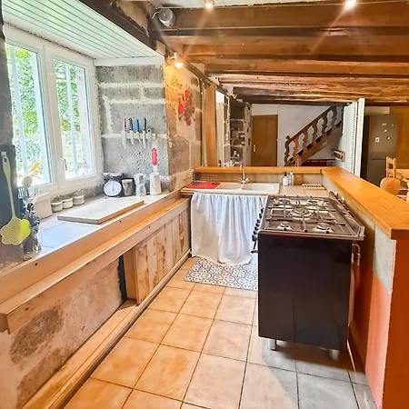 Le Refuge D'auvergne, Calme, 8pers, Jardin 別荘 *