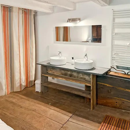 Le Refuge D'auvergne, Calme, 8pers, Jardin Raulhac