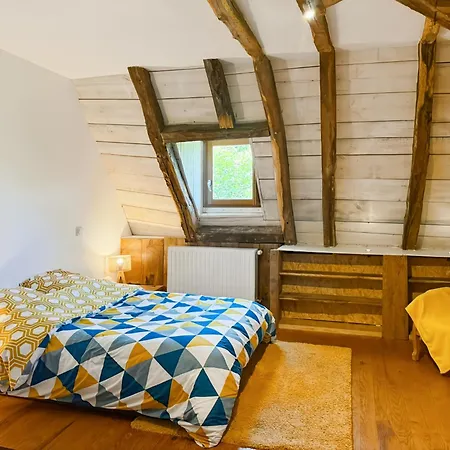 Le Refuge D'auvergne, Calme, 8pers, Jardin 別荘 Raulhac